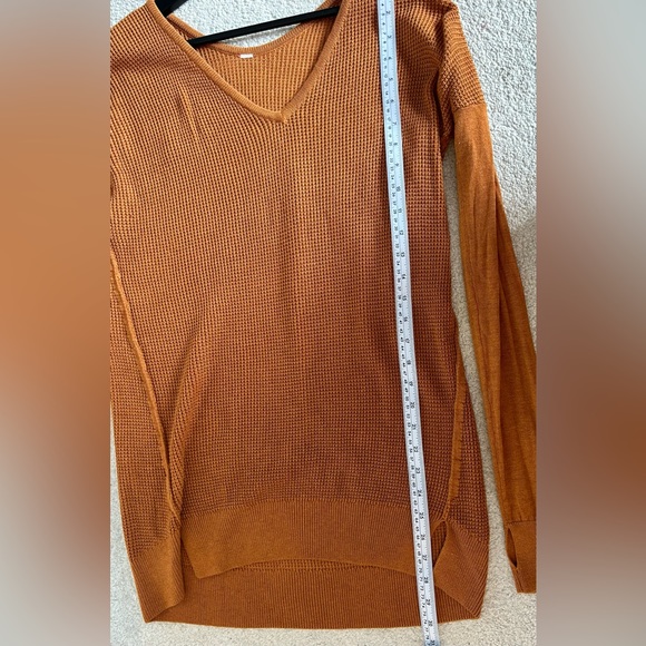 Lululemon knit sweater - Picture 9 of 16